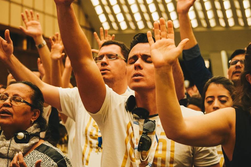 Oração da renovação da oferta de vida no Carisma Shalom