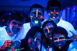 Glow Party at Acamps Summer Festival: an awesome multicolored experience