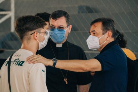 Andre com o Pe. Silvio e Moysés