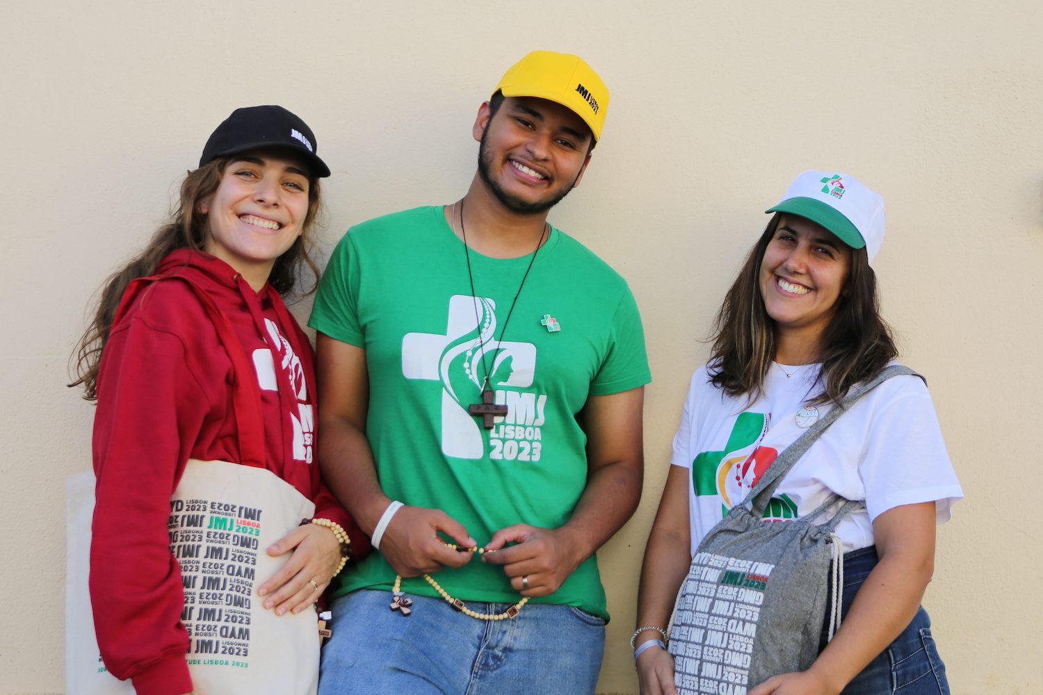 O que vai vestir o Papa Francisco em Lisboa? É burel e português, com  certeza, Jornada Mundial da Juventude