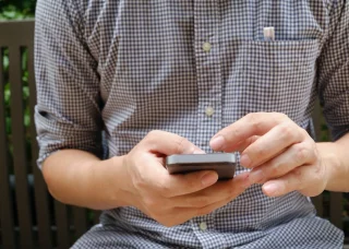 Pesquisa aponta quanto tempo brasileiros conseguem ficar longe do celular