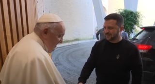 Papa encontra Zelensky, presidente da Ucrânia, no dia de Nossa Senhora de Fátima